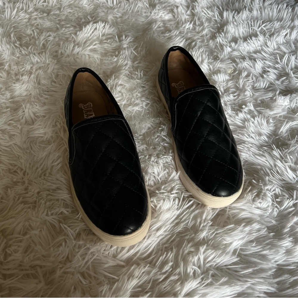 Trash Women's Black Quilted Shoes